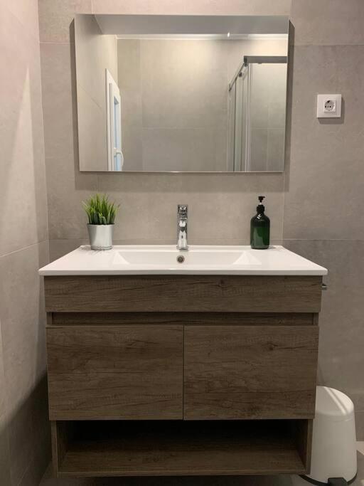 Apartamento Nuevo, 3 Dormitorios Con Terraza Granada Bagian luar foto